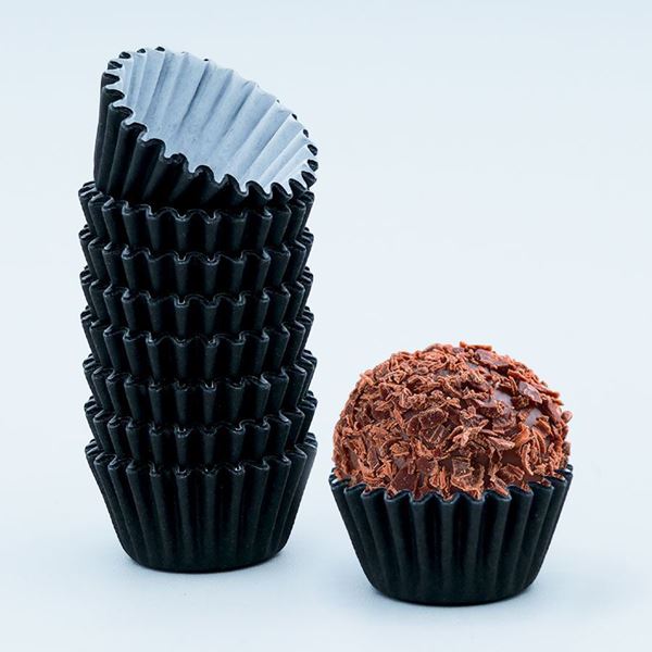 Forma Brigadeiro Lisa Preto 100un